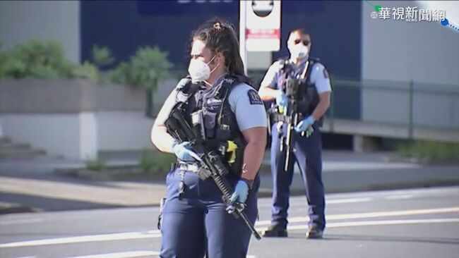 紐西蘭超市恐攻 男持刀亂砍遭警擊斃 | 華視新聞