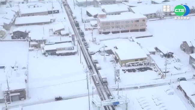 強烈冷氣團狂襲 日本關西積雪逾70公分 | 華視新聞
