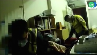 54歲獨居男中風倒地一週 鄰居報警獲救