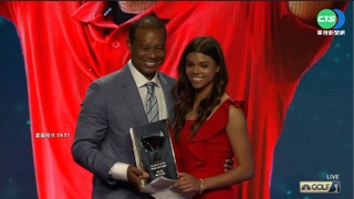 老虎伍茲入高爾夫名人堂 致詞感謝支持者