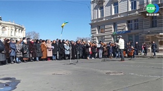 湯姆歐德車站演唱 歌聲支持反戰聲援烏