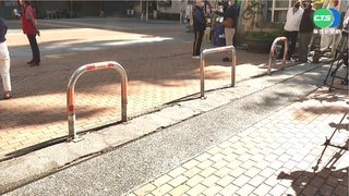 社區架欄杆擋車進入 引民怨"阻礙救災"