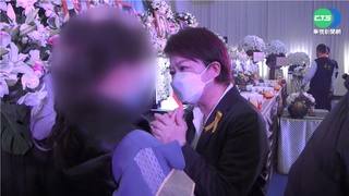 台中興中街6死公祭 盧秀燕擁哀戚罹難者家屬