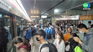 高捷今晨號誌系統異常 通勤族月台苦等