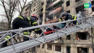 俄軍進逼基輔轟炸民宅 至少2死3傷