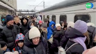 頭頂砲火天天修! 烏鐵路正常運作堪稱奇蹟