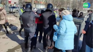 手拿"白紙"站街頭 俄民眾遭認定違法被捕