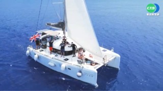 包船暢遊小琉球 立槳衝浪.海洋探險雙滿足