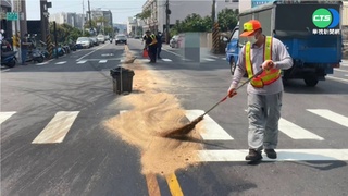 小貨車運柴油滲漏 沿路灑350公尺遭罰