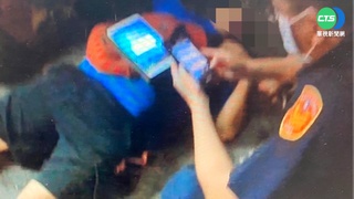 醉男路倒"吐真言" 向警自曝:我是通緝犯