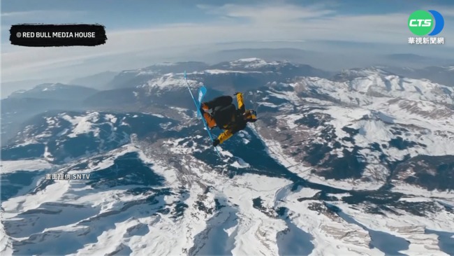 極限挑戰!6500米熱氣球"高空跳傘滑雪" | 華視新聞