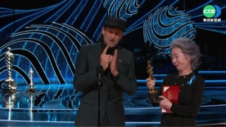 上台打主持人10分後 威爾史密斯奪影帝