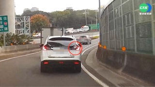 提早打方向燈還挨罰? 警:閃1分10秒太久