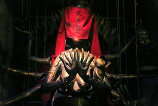 今年首部破億電影！《咒》「佛母」歡喜現身西門町