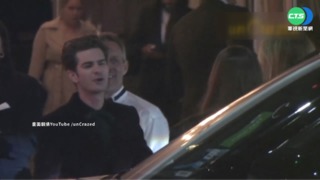 二代蜘蛛人 街頭模仿史密斯呼巴掌!