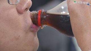 「肥宅快樂水」漲幅逾2成 同樣價格量販店容量多3倍