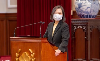 蔡英文自主管理二次快篩陰性 籲快打第三劑