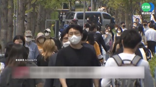 南韓增逾5.7萬確診 下週擬撤戶外口罩令