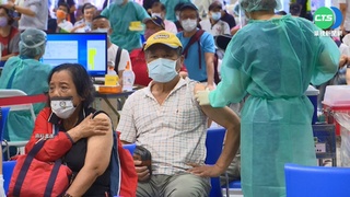 連6日破萬 醫籲：疫苗打好打滿 面對最終決戰