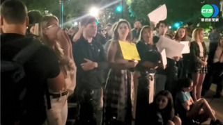 最高法院推翻墮胎權?! 美民眾不滿爆示威