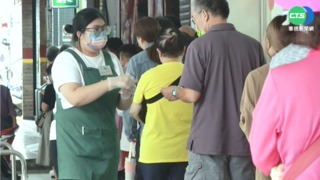 郵局配送人力吃緊 民搶快篩劑撲空