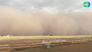 美國德州沙塵暴 驚見神鬼傳奇"沙牆"