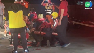 男酒駕衝烏石港墜海 搜救1小時送醫不治