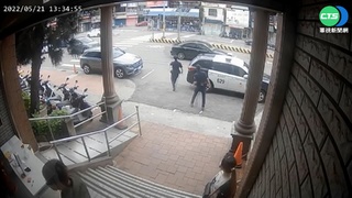 新竹男童快篩陽高燒 嬤急奔派出所求助