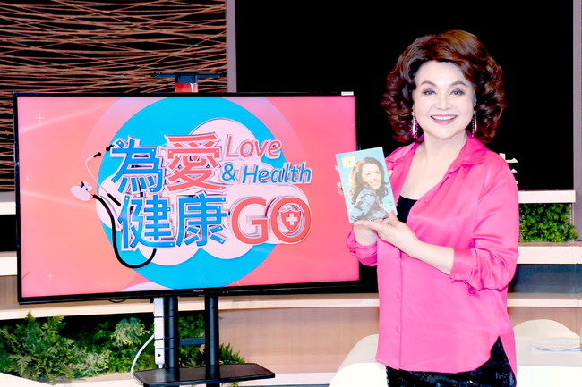 華視首位簽約主持人侯麗芳 50年後回娘家掌《為愛健康GO》 | 華視新聞