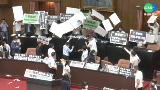 昨日立院藍綠大戰 今傳綠營「3人快篩陽」