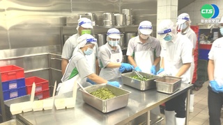 台中大鵬國小營養午餐 獲超商獎全台上市