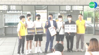 反對"實體期末考" 3萬份連署陳情中市府
