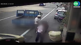 "點數不夠換"被開玩笑 男持鐵槌打店員?