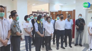總統台中視察國軍醫院 蔡其昌.盧秀燕同框