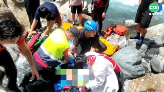 南澳北溪划橡皮艇 一男溺水送醫不治