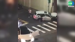 只為2500元飛車追逐?! 當街開瓦斯槍鬥毆