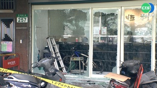 黑衣人搭小黃砸轟當鋪 挨彈1傷!槍手投案