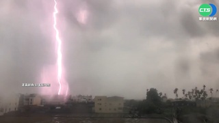 "雷擊"民宅冒煙起火? 消防隊:不排除可能