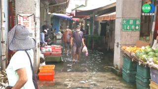 超級月亮引發天文大潮 旗津街道"水汪汪"