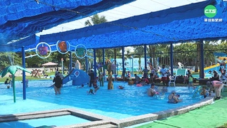 消暑! 花蓮飲料店買氣旺 親水樂園湧人潮