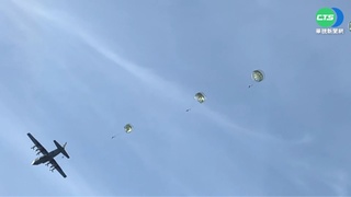 漢光預演"神龍小組"登場 60人高空跳傘