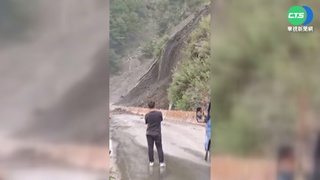 台8線梨山路段土石坍方 道路中斷緊急交管