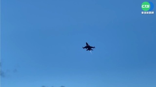 共軍"圍台"演習 花蓮2架F-16戰機掛彈升空