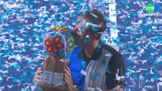 保球王頭銜! 俄國"梅總"頂壓力奪本季首冠