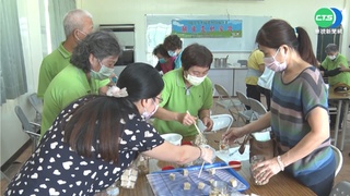 【台語新聞】傳承古早味美食 佳里長輩學手作豆腐乳