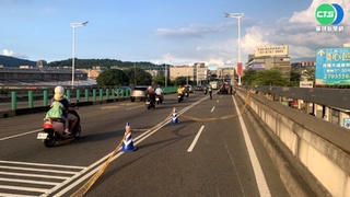 騎士自撞路緣 空中翻轉墜民權大橋不治