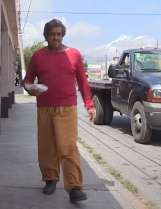 不方便！他有48cm生活到處碰壁 墨西哥政府認定「殘障」