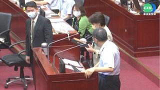 柯文哲偕妻訪澎湖 洪健益酸"二度蜜月