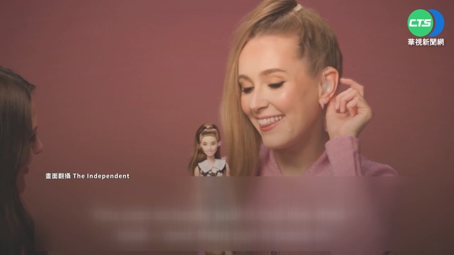 英聽障演員代言 芭比戴助聽器展現多元 | 華視新聞
