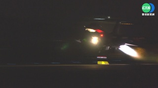 4架次共機越中線 國軍公開F-16V裝掛作業